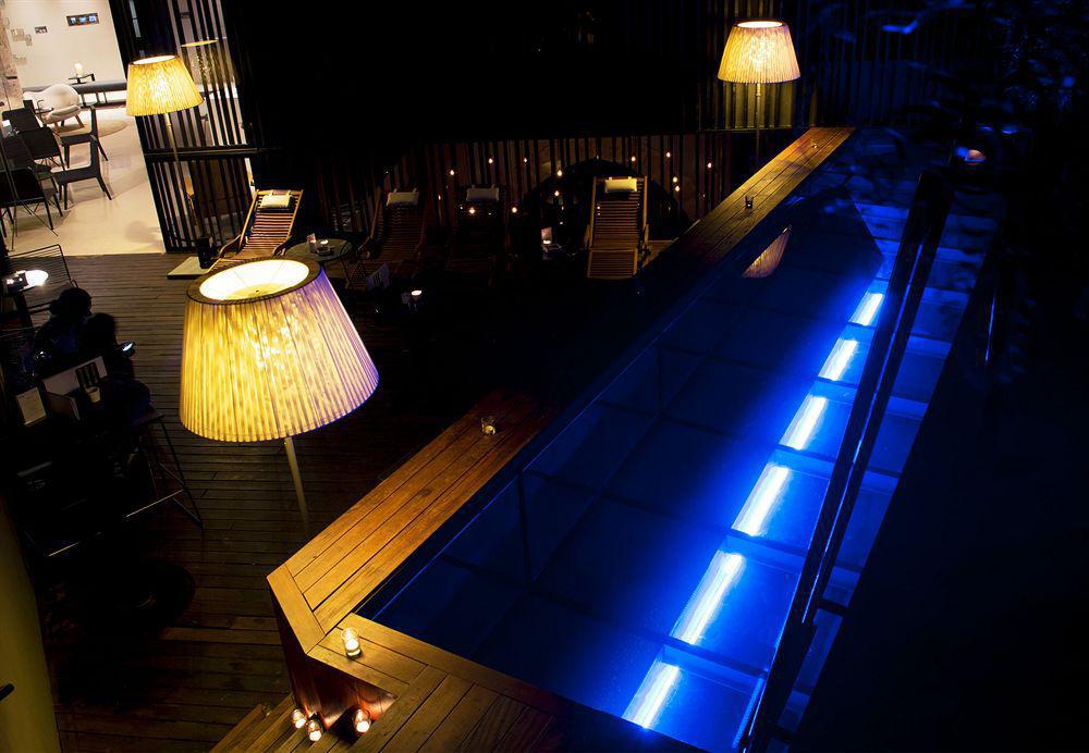 Caro Hotel Βαλένθια Εξωτερικό φωτογραφία The bar at the 101 bar