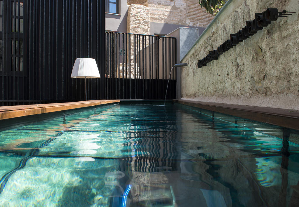 Caro Hotel Βαλένθια Εξωτερικό φωτογραφία The pool